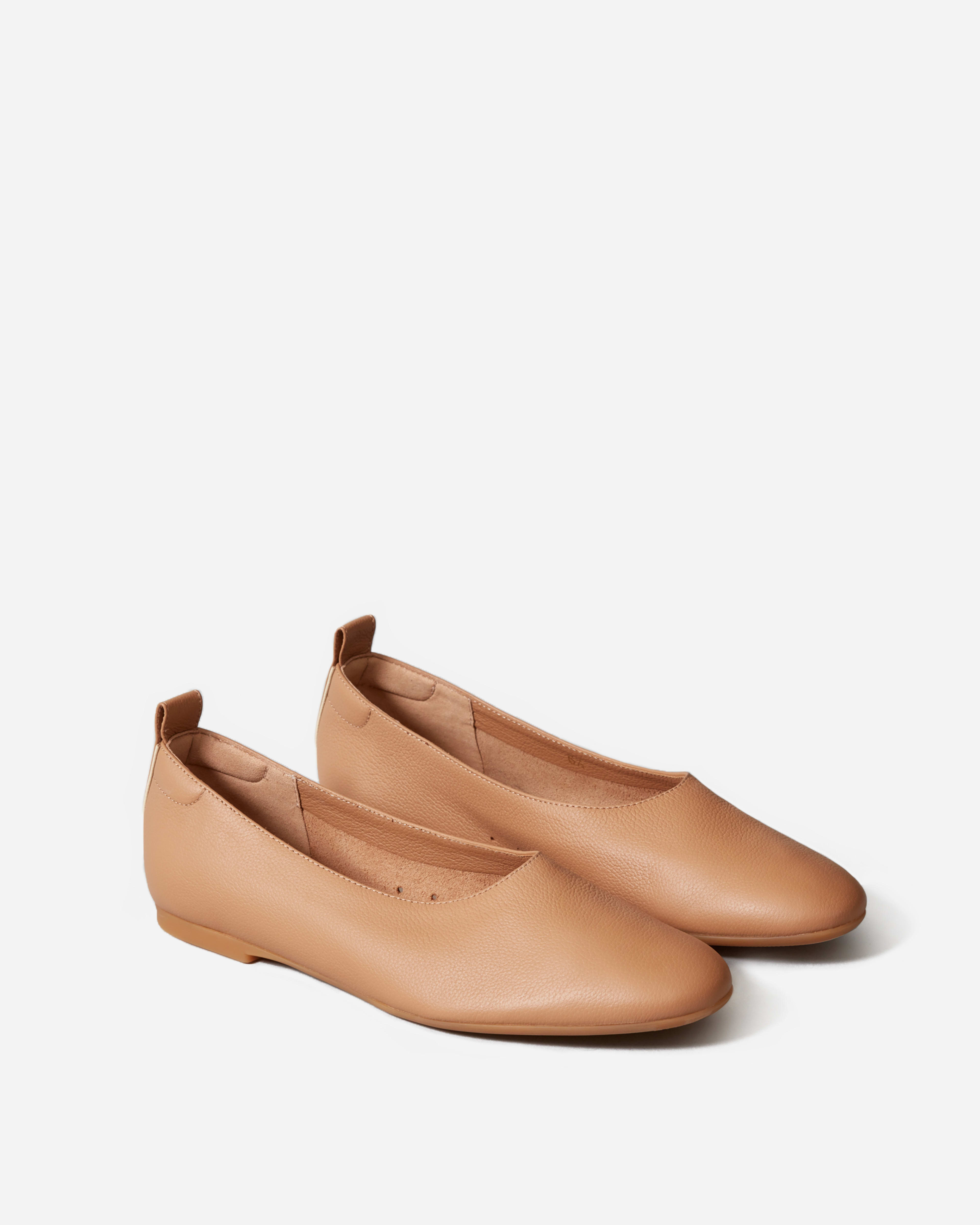 Everlane Leather Flats Are Going to Be Fall's Best Shoe