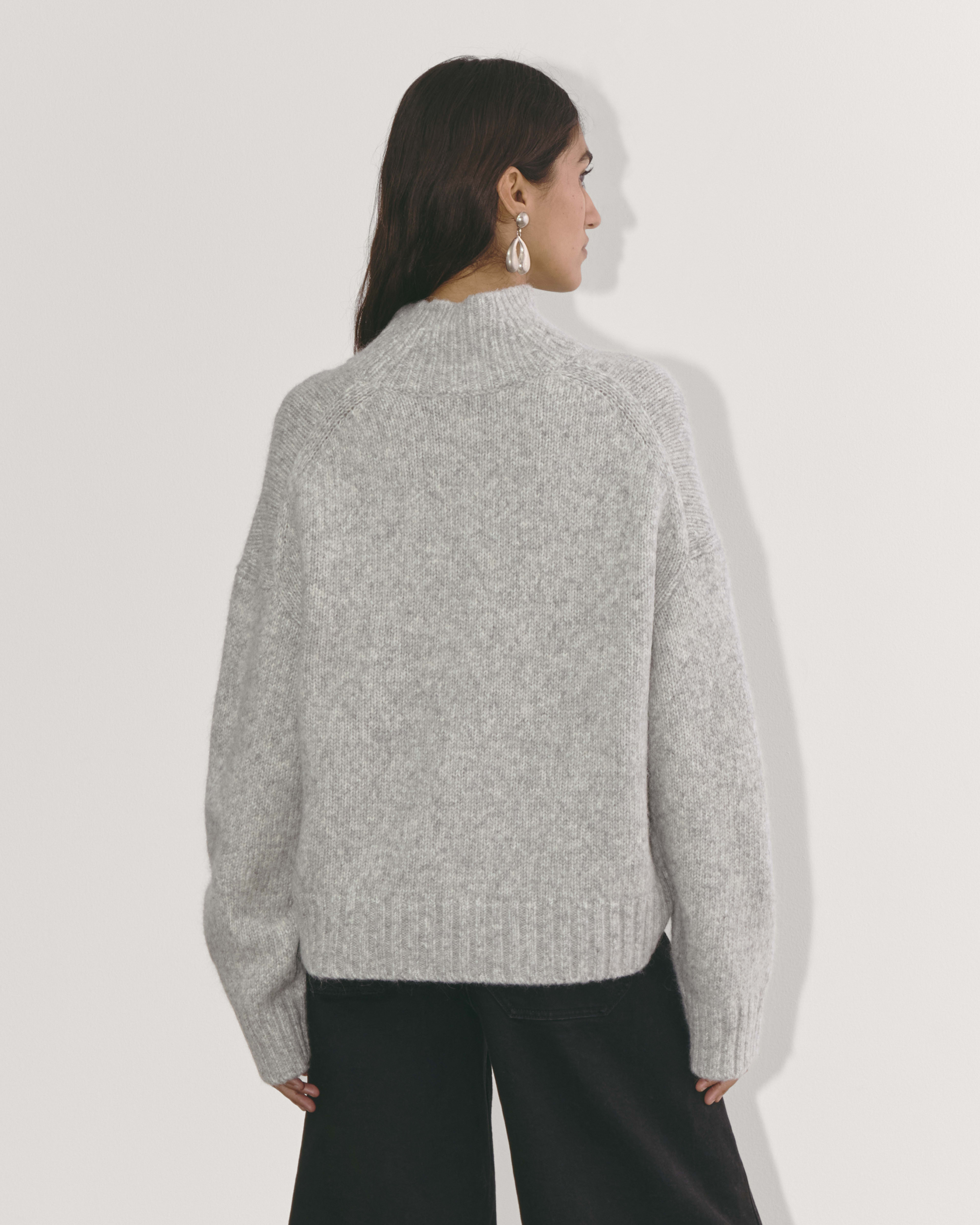 Everlane Women s Cloud Oversized Turtleneck Sweater in Heather Grey Size Medium