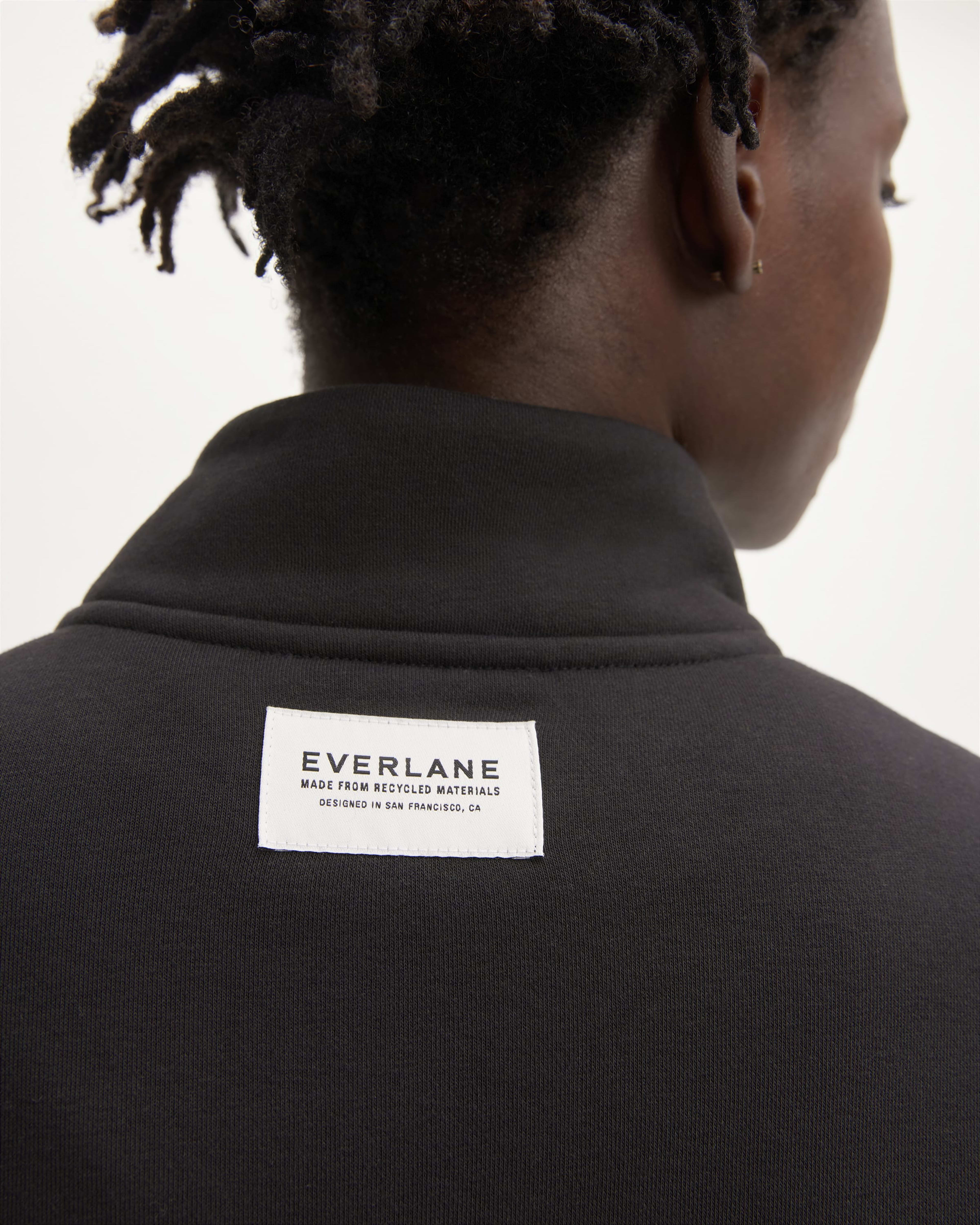 The ReTrack Fleece Half Zip Black Everlane