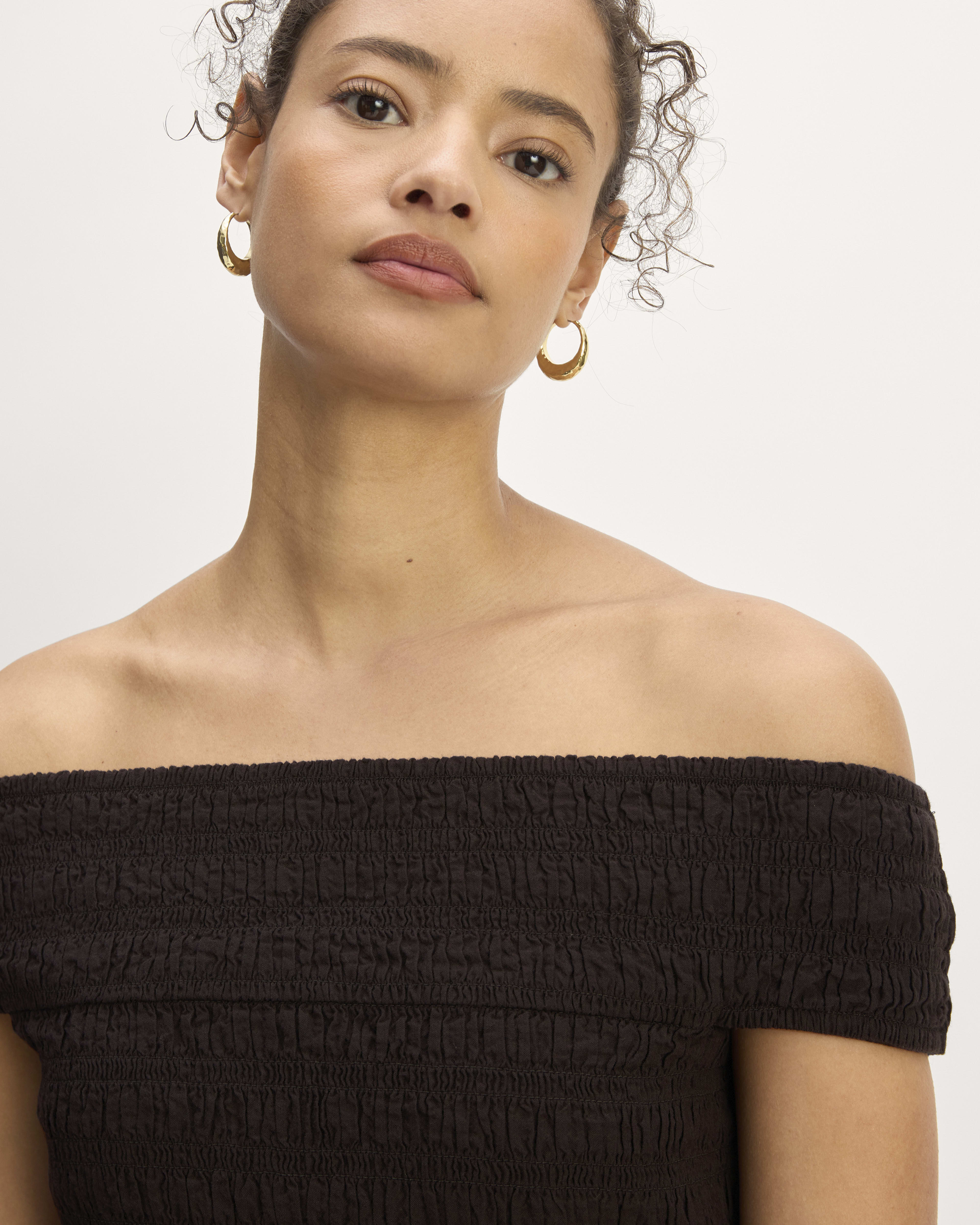 The Gauze Off-the-Shoulder Dress Black – Everlane
