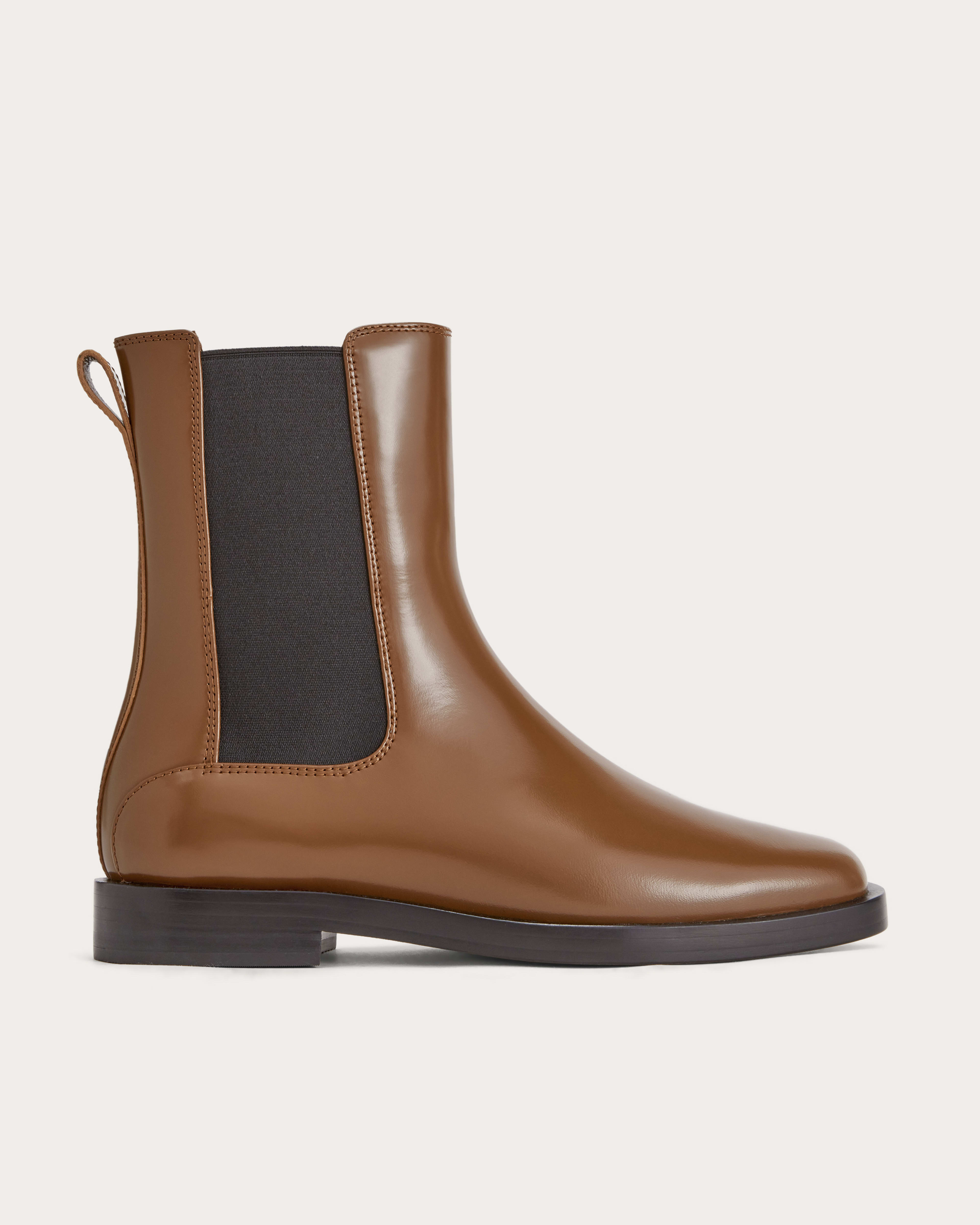 The Chelsea Boot Rum Everlane