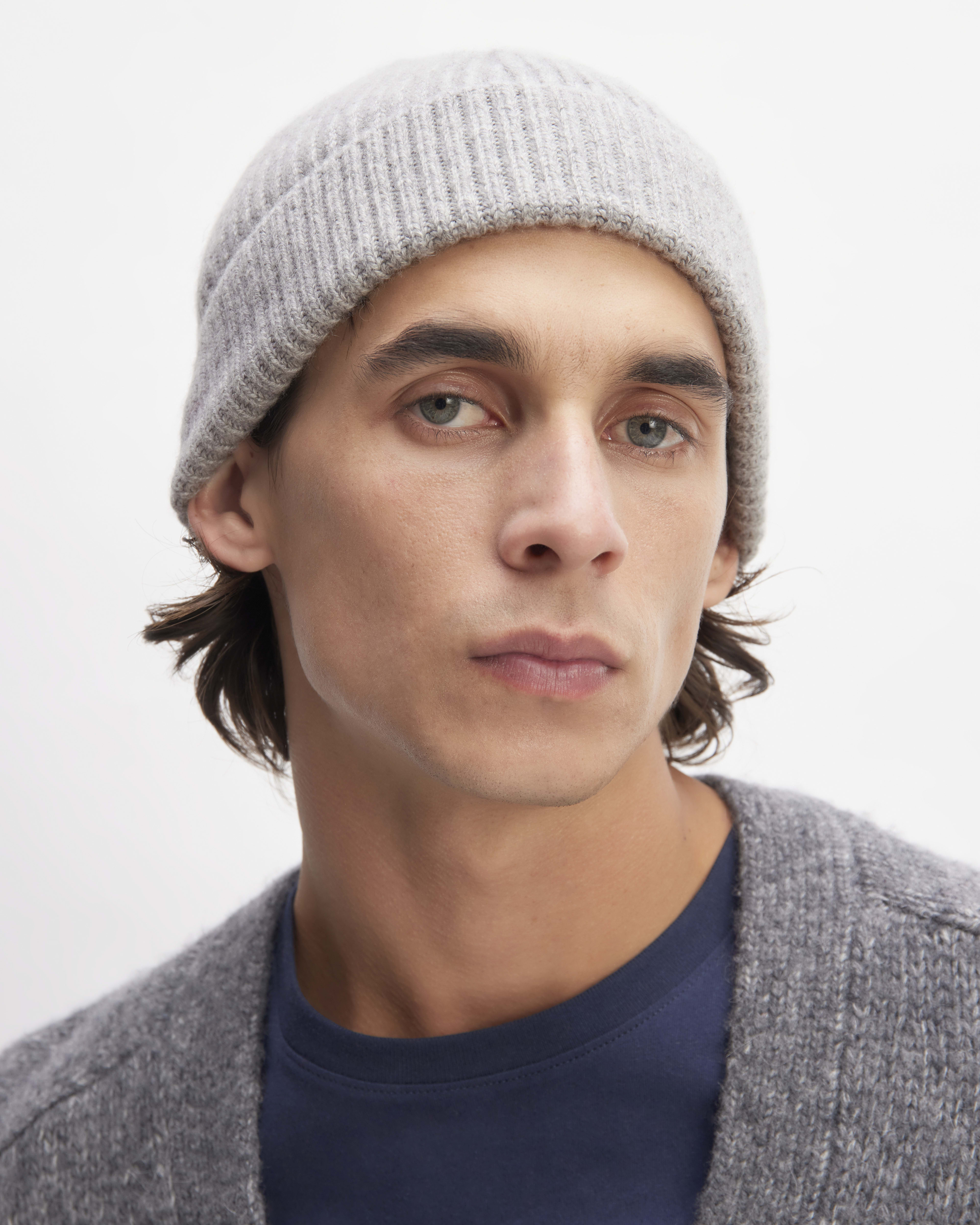 The Cashmere Fine Rib Beanie Heathered Grey Everlane