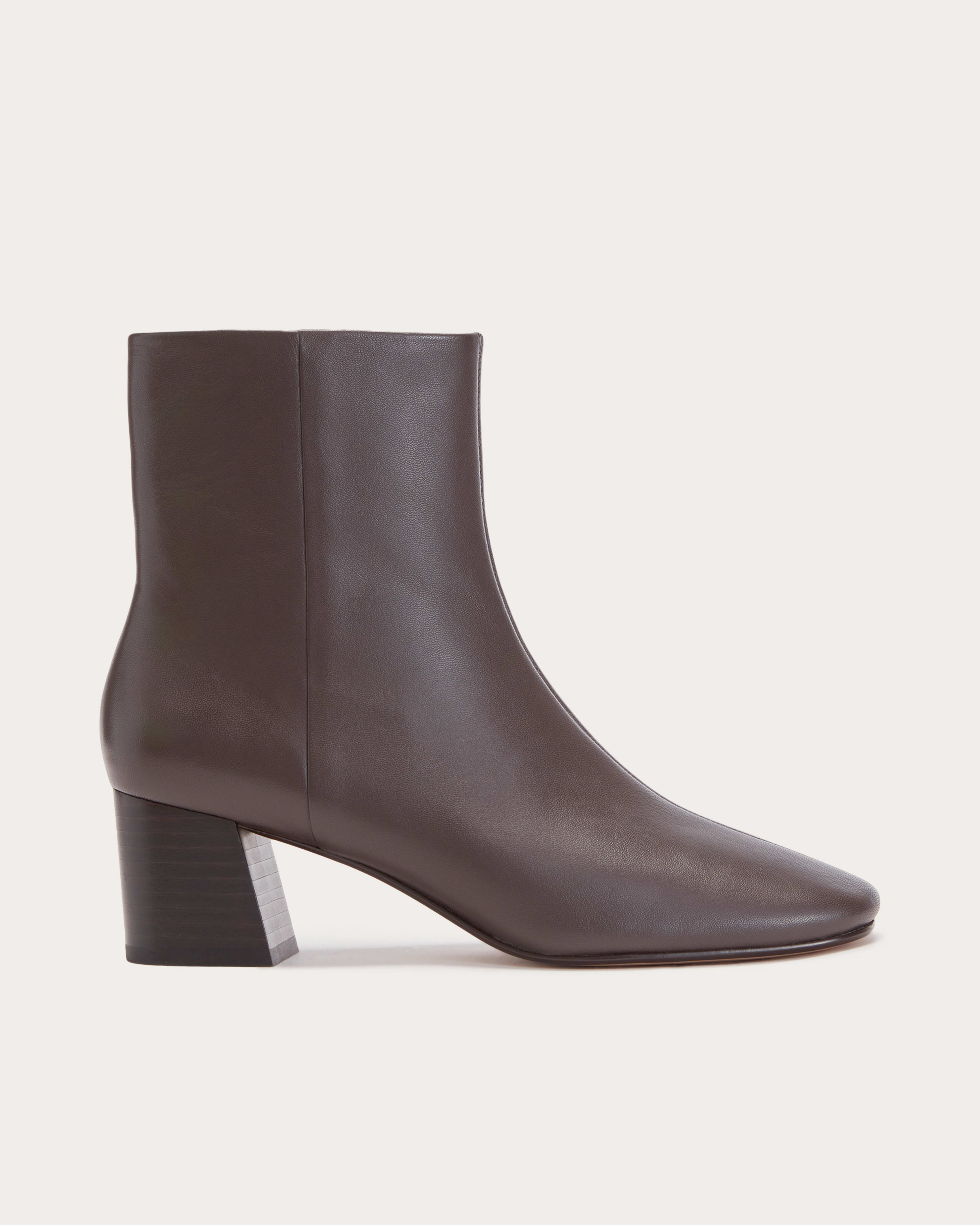 Everlane Chelsea Boot in Dark Brown Size 10
