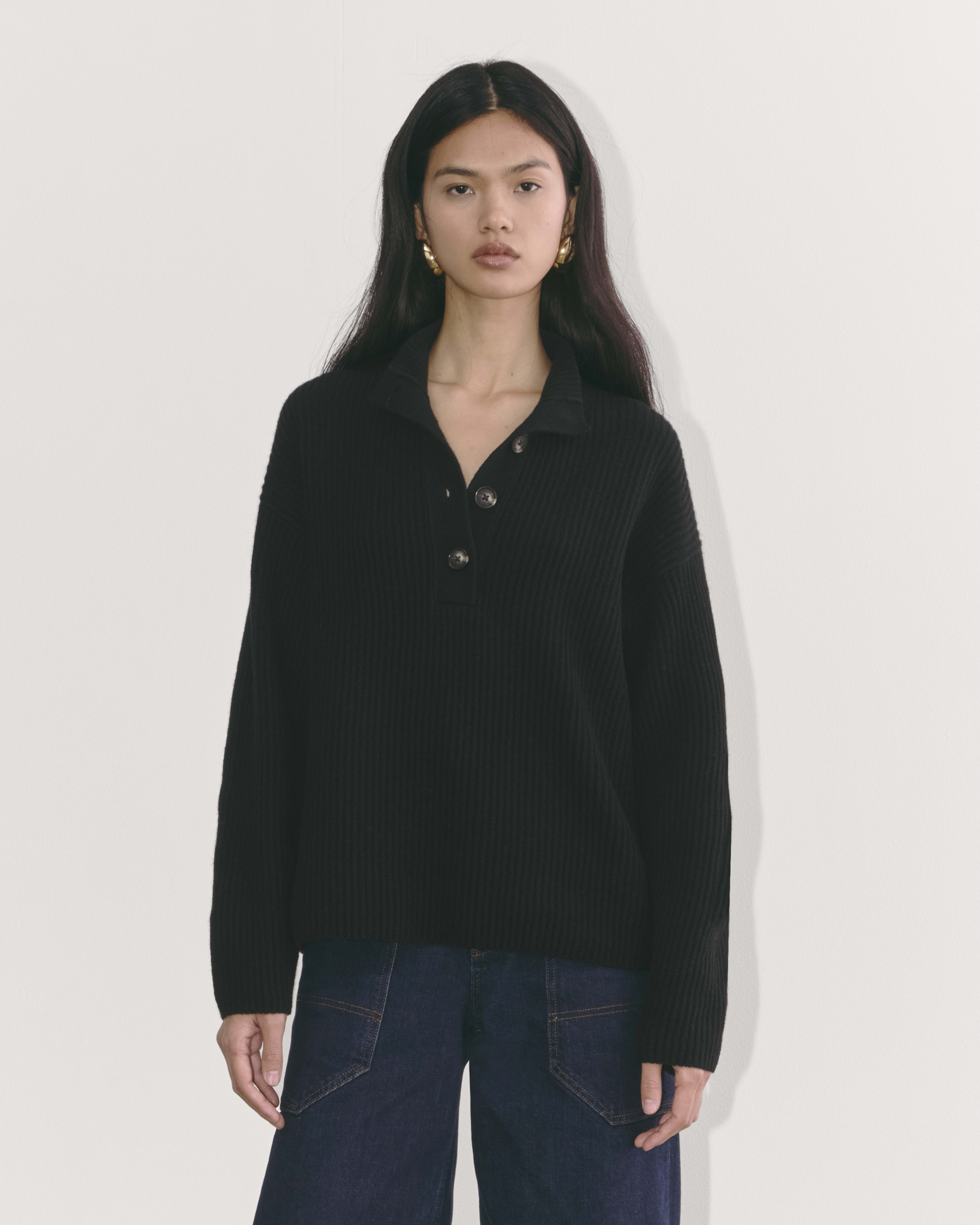 The Cocoon Henley in Wool Cashmere Black Everlane