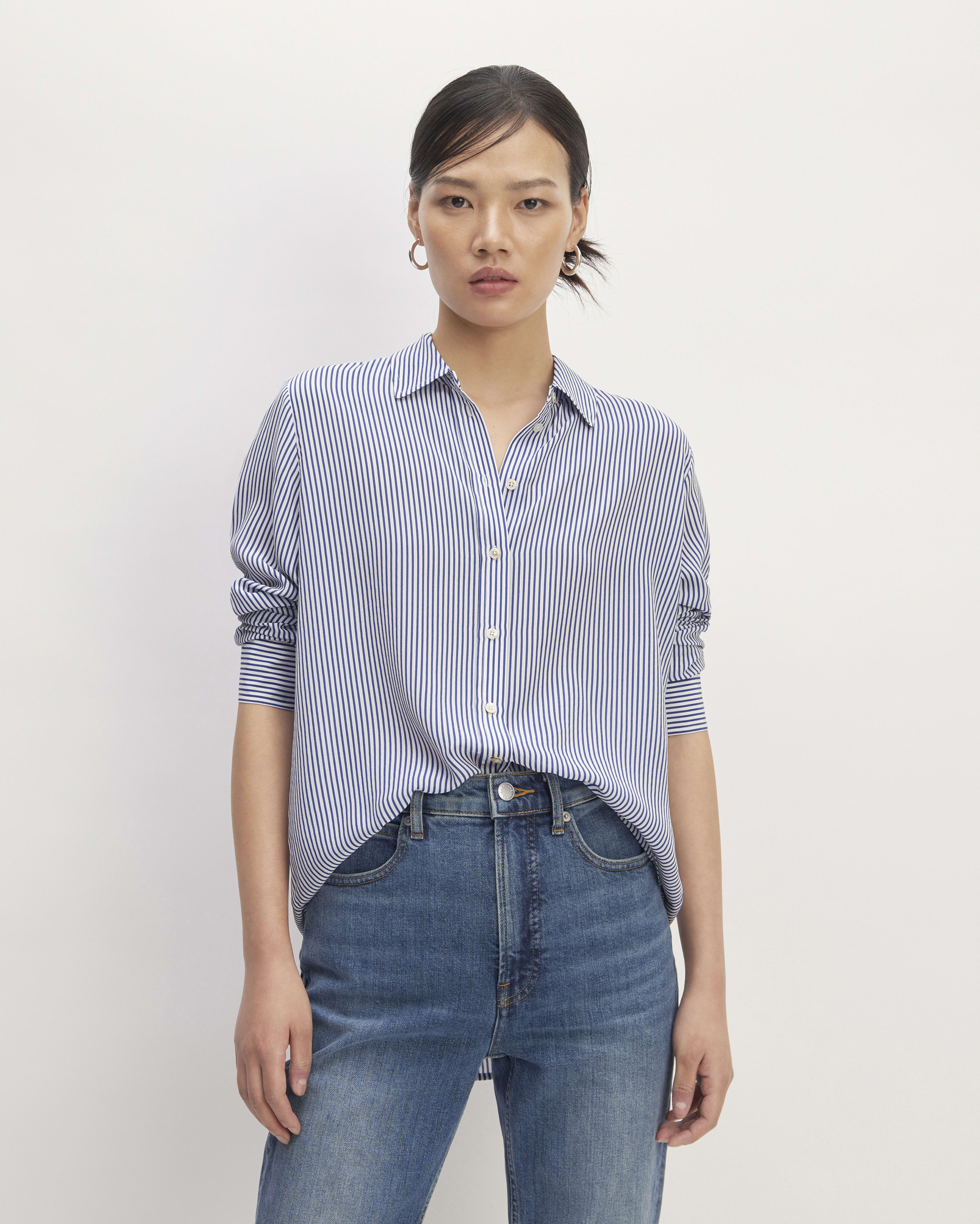 The Washable Clean Silk Relaxed Shirt Blue / White – Everlane