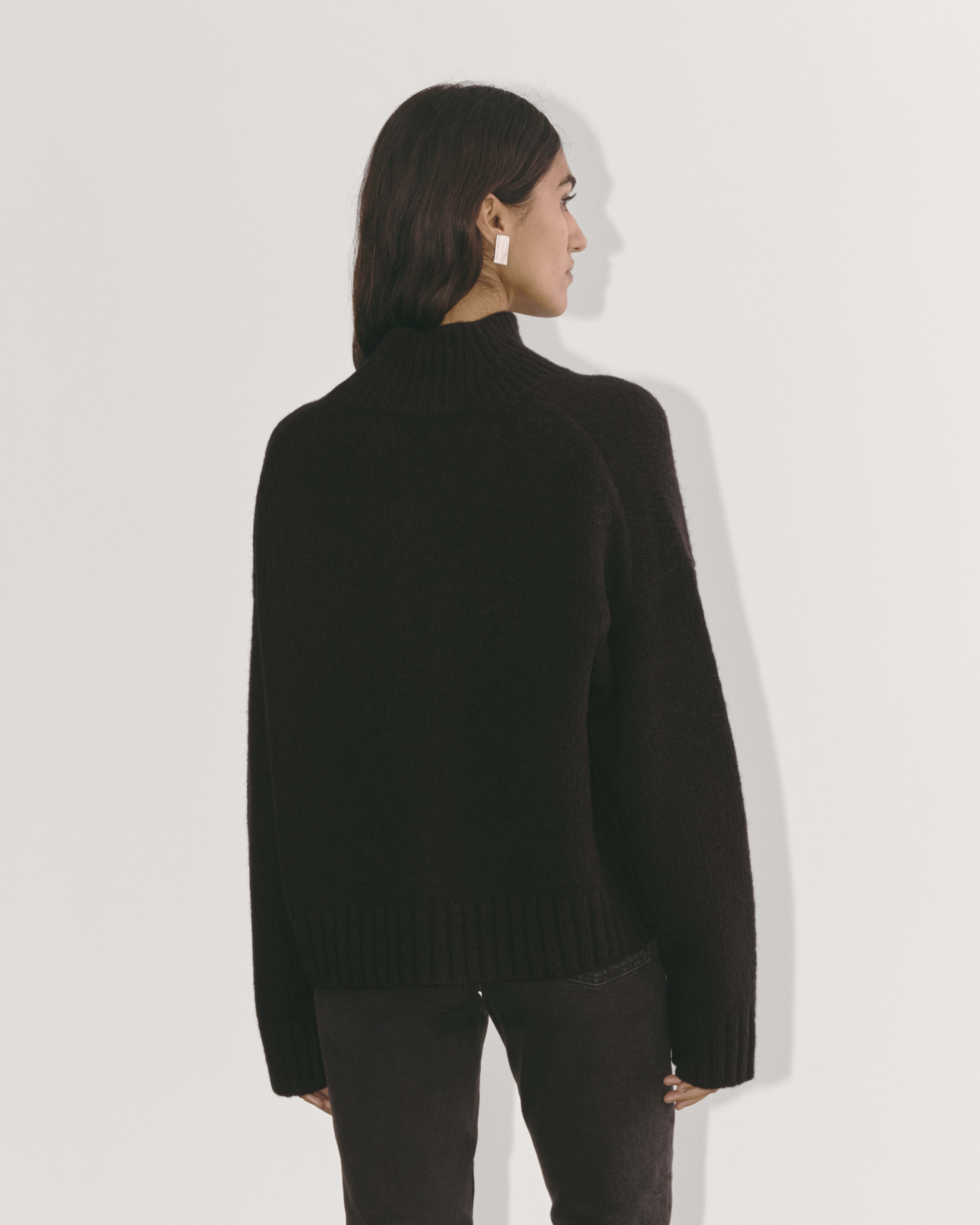 Women's oversized black turtleneck sweater 2025