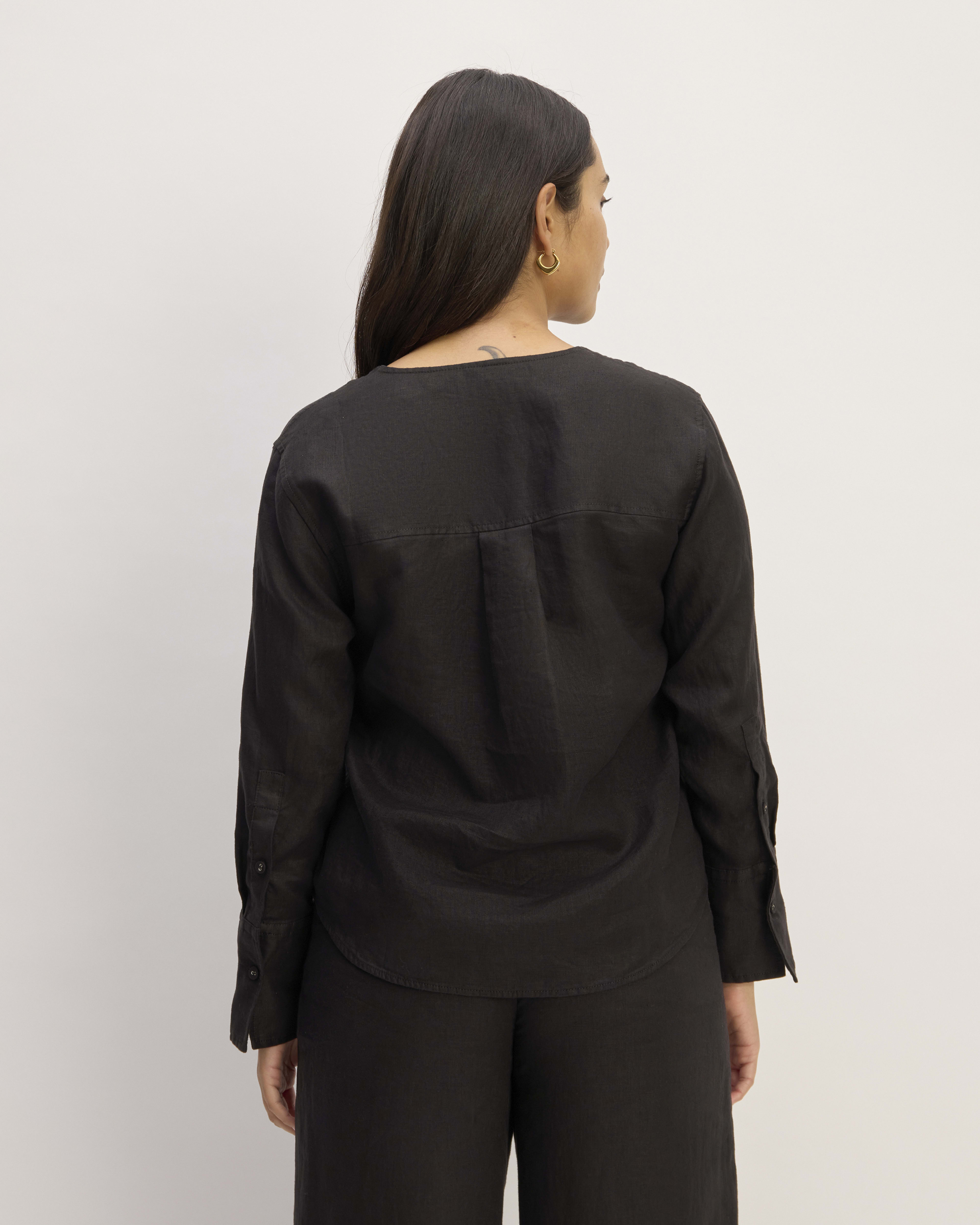 The Popover Shirt in Linen Black Everlane
