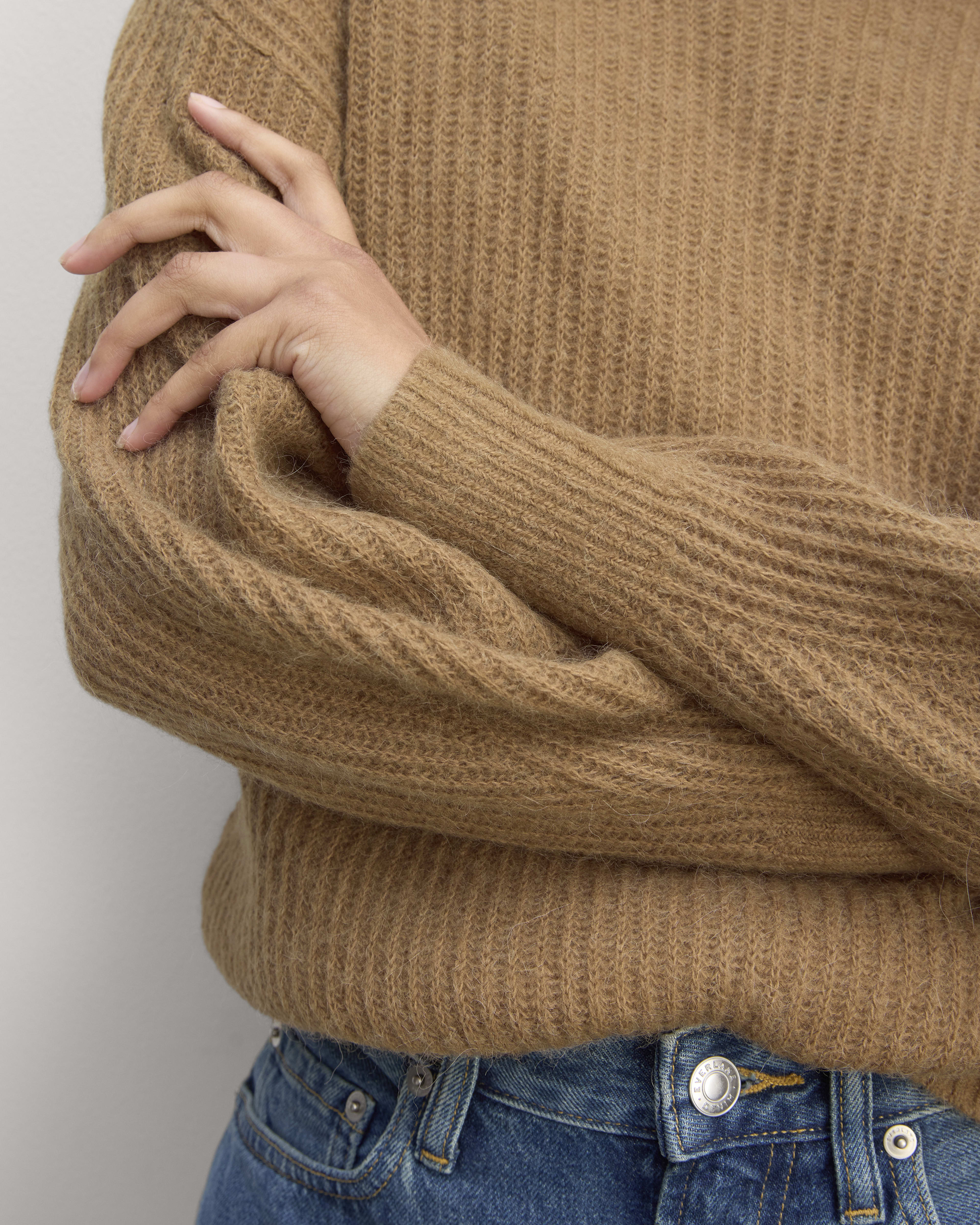 The Cocoon Crew in Alpaca Navy – Everlane