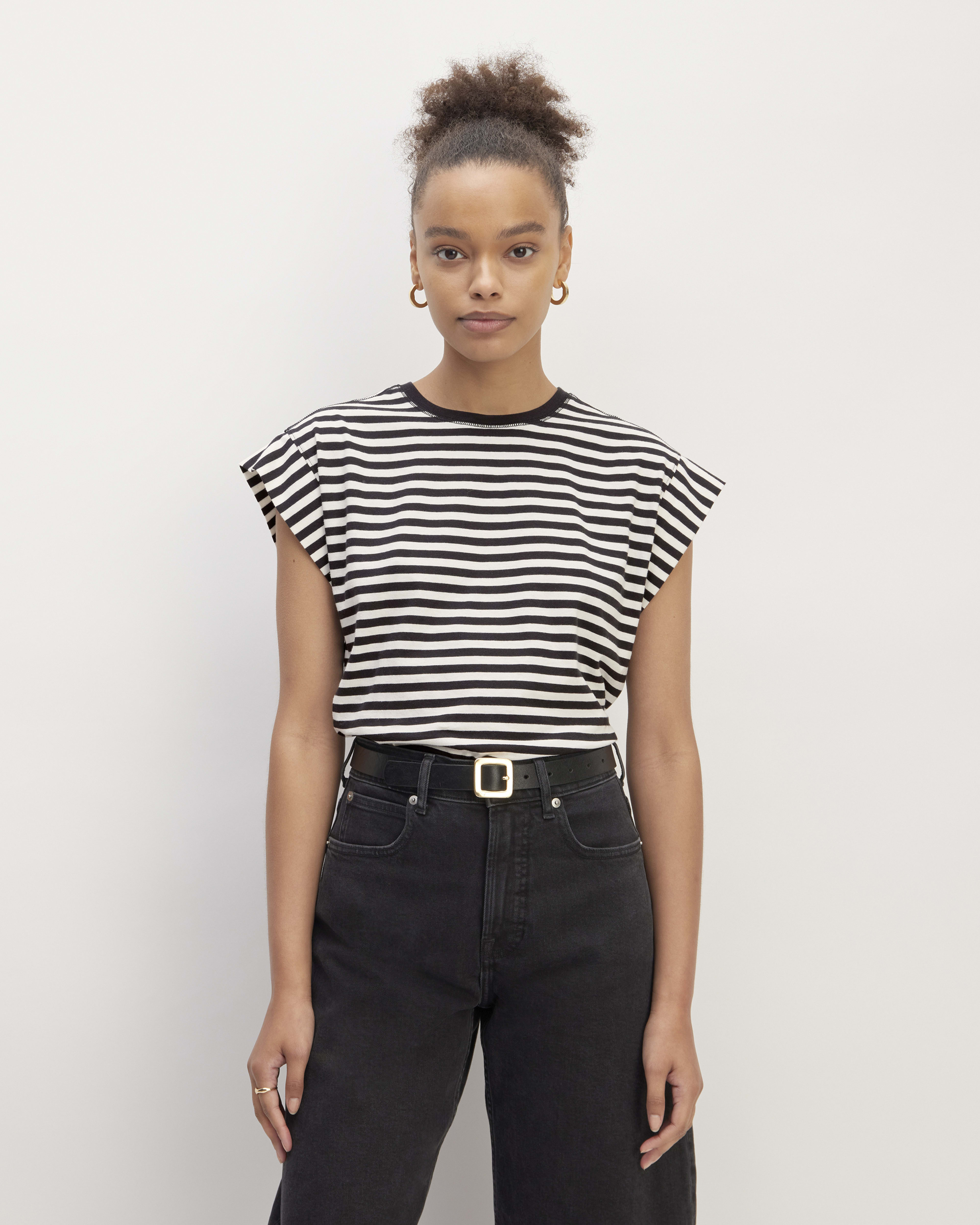 The Muscle Tee in Essential Cotton
