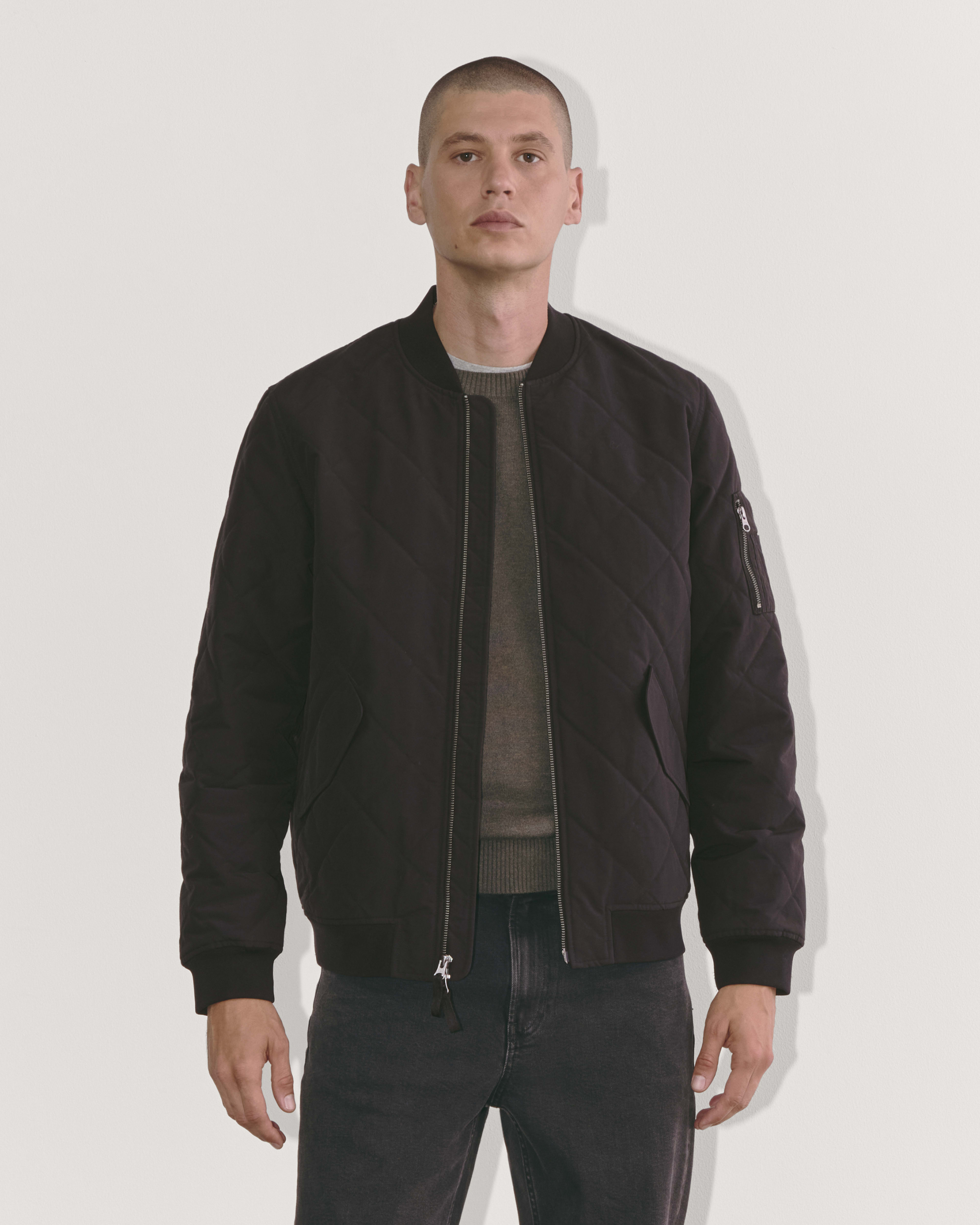 Everlane black bomber jacket store