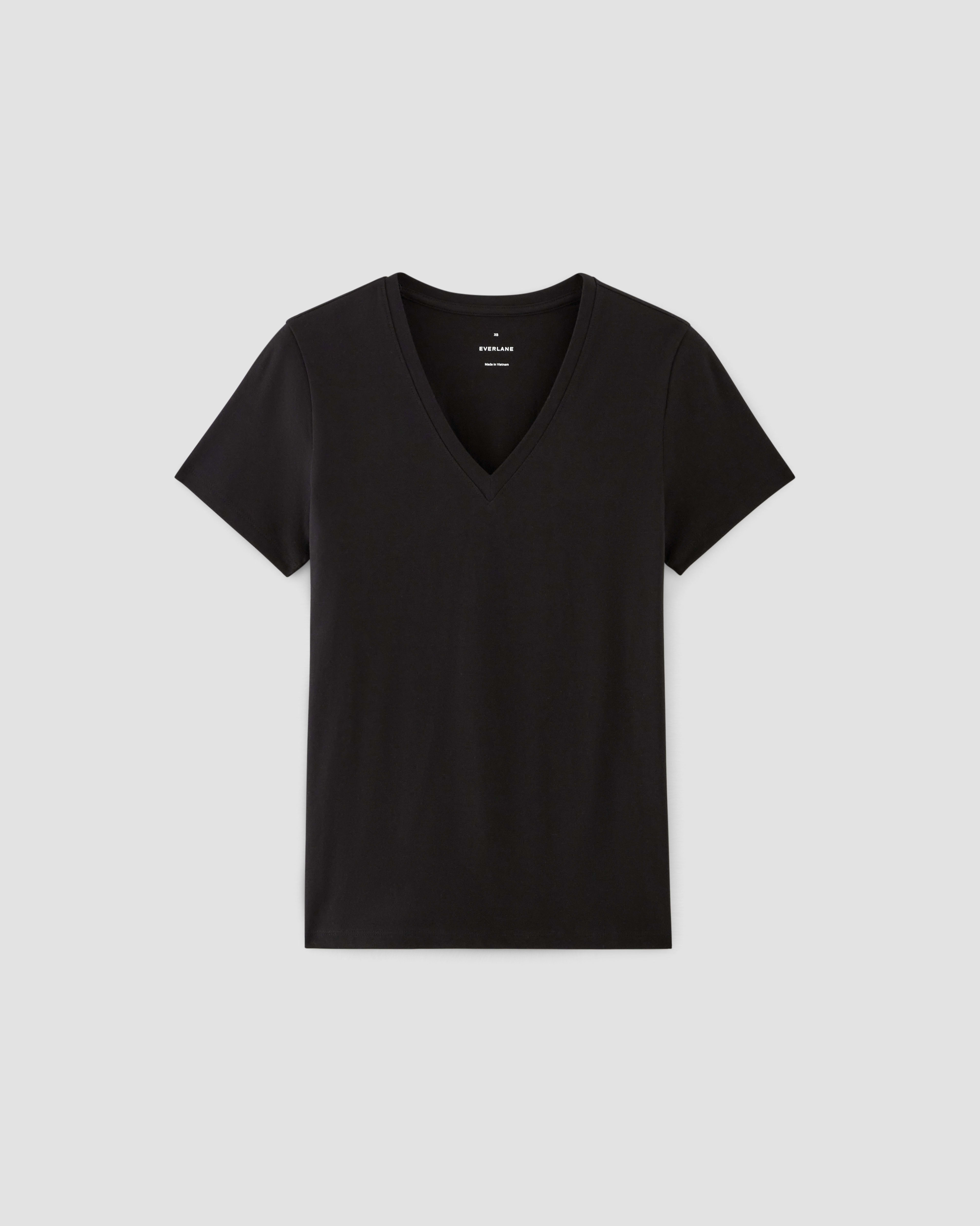 The Slim V-Neck Tee in Essential Cotton Black – Everlane