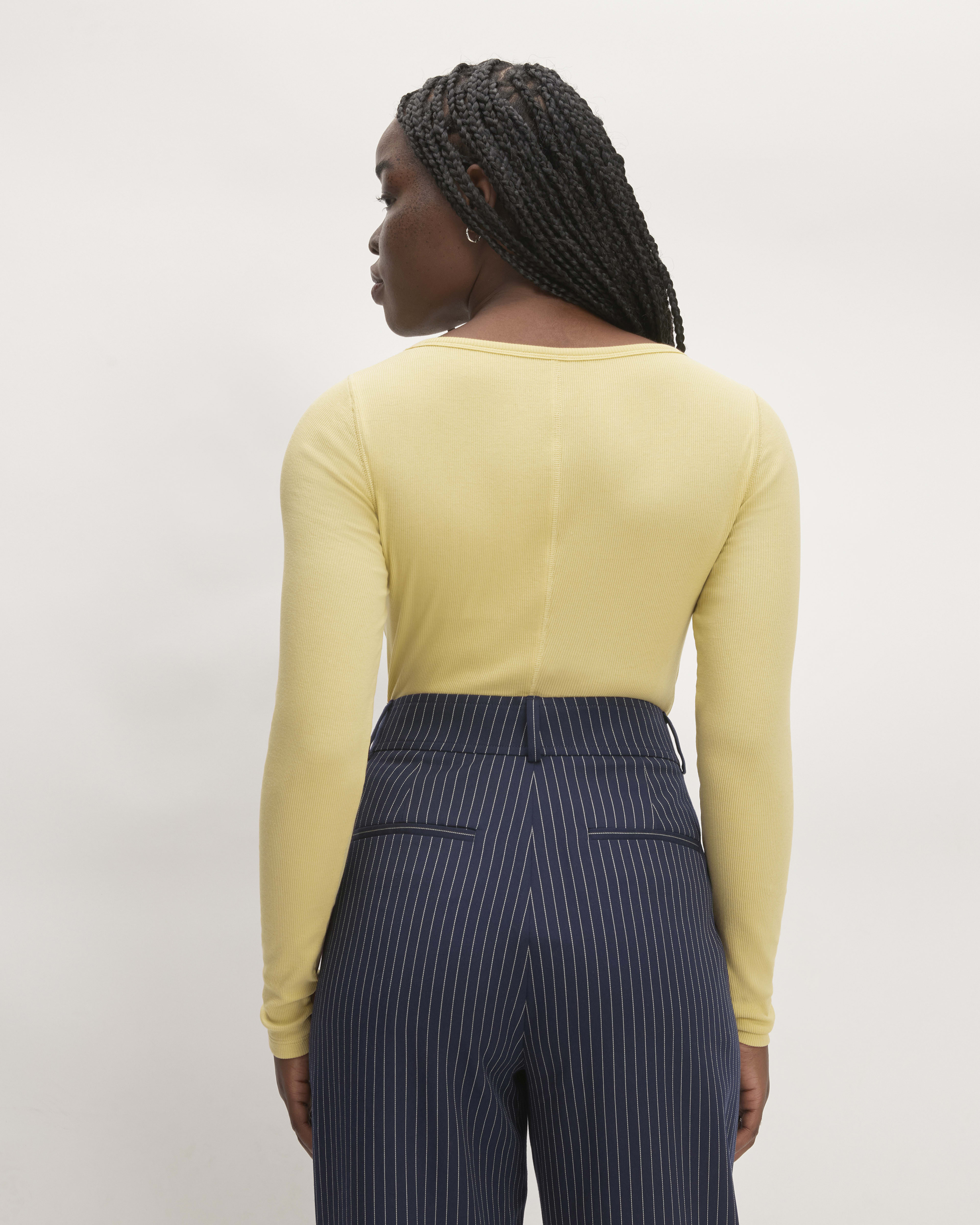 The Luxe Rib Long-Sleeve Scoop-Neck Tee | Raffia – Everlane
