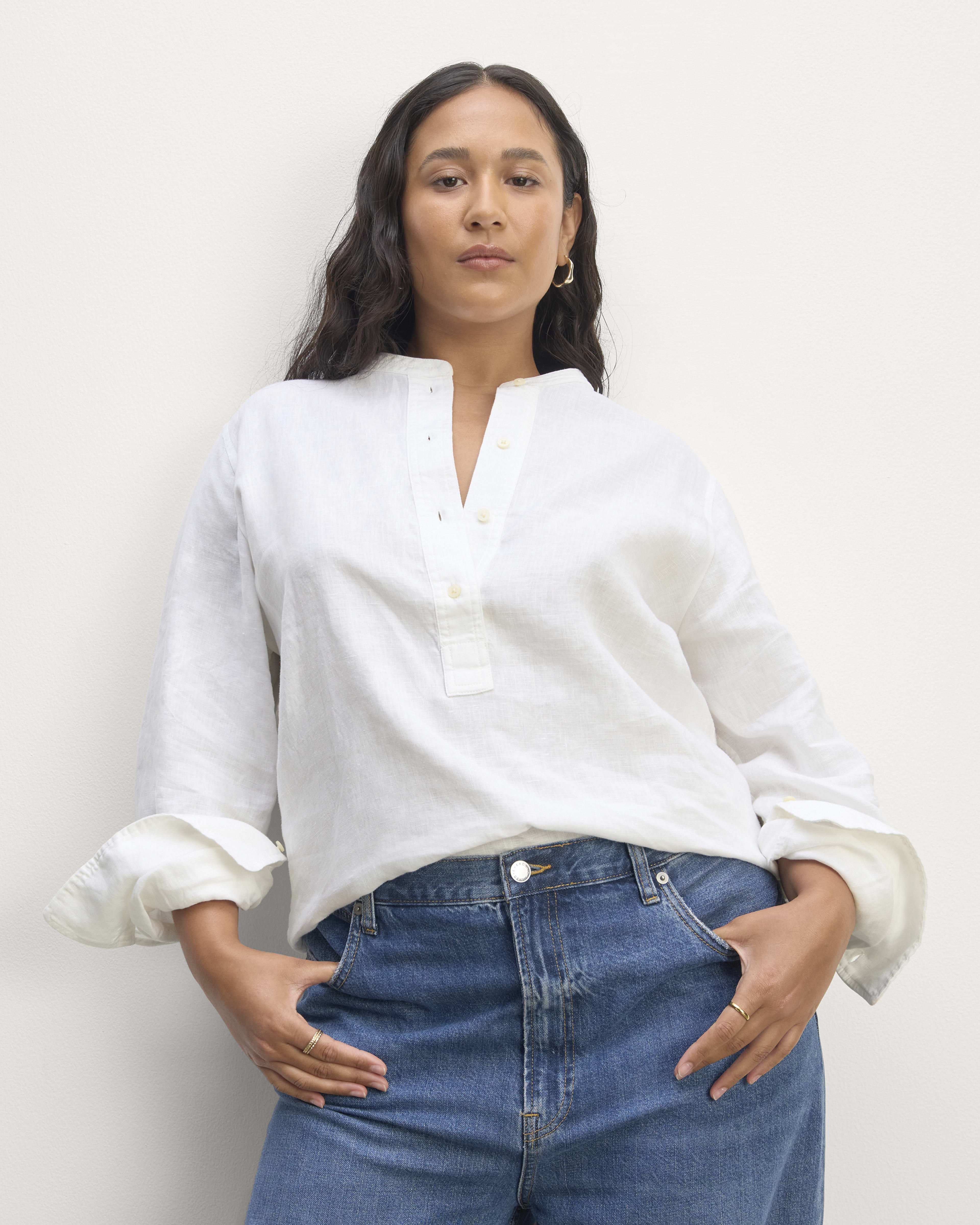 The Henley Shirt in Linen