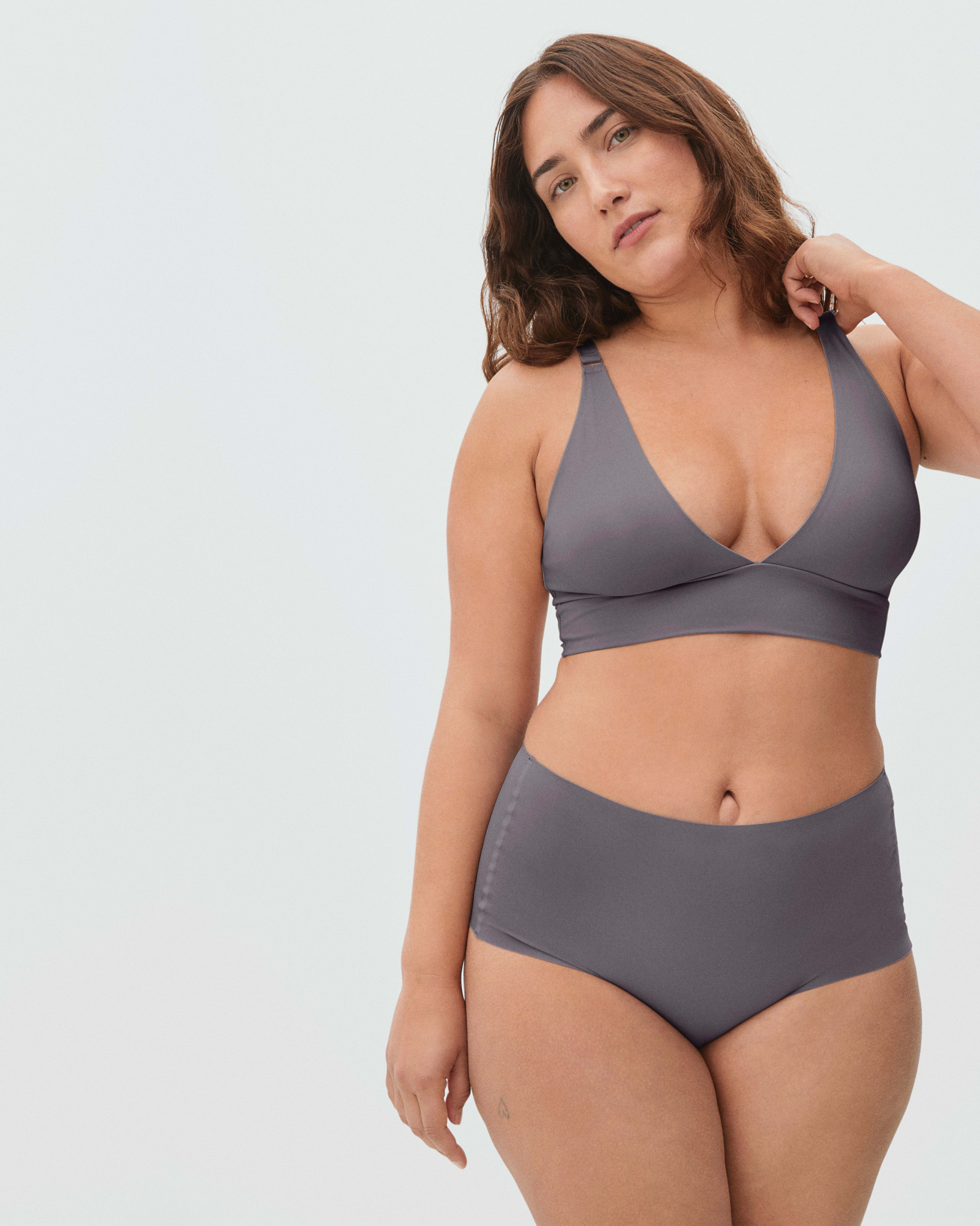 The Invisible Square-Neck Bralette Black – Everlane