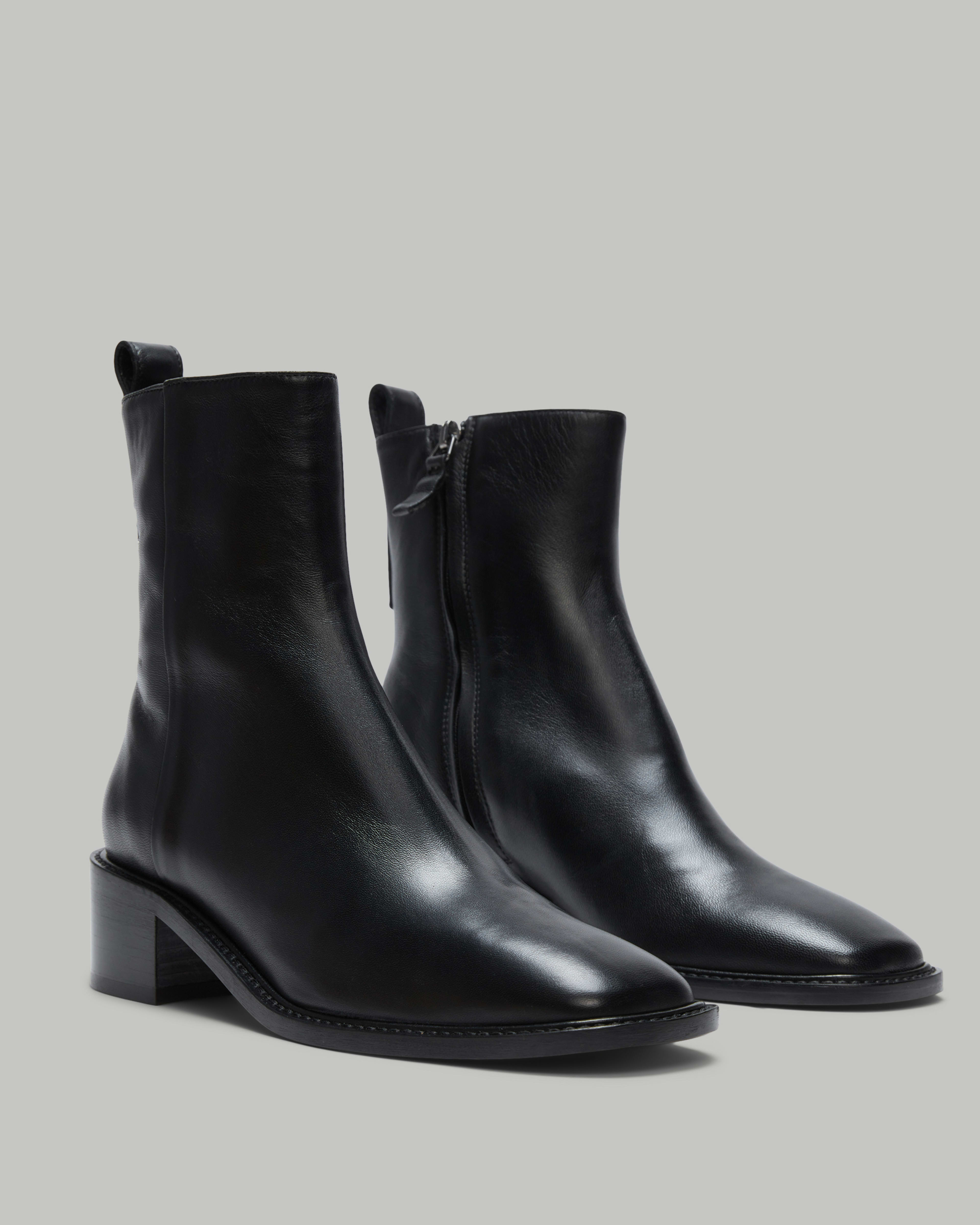 Everlane booties online