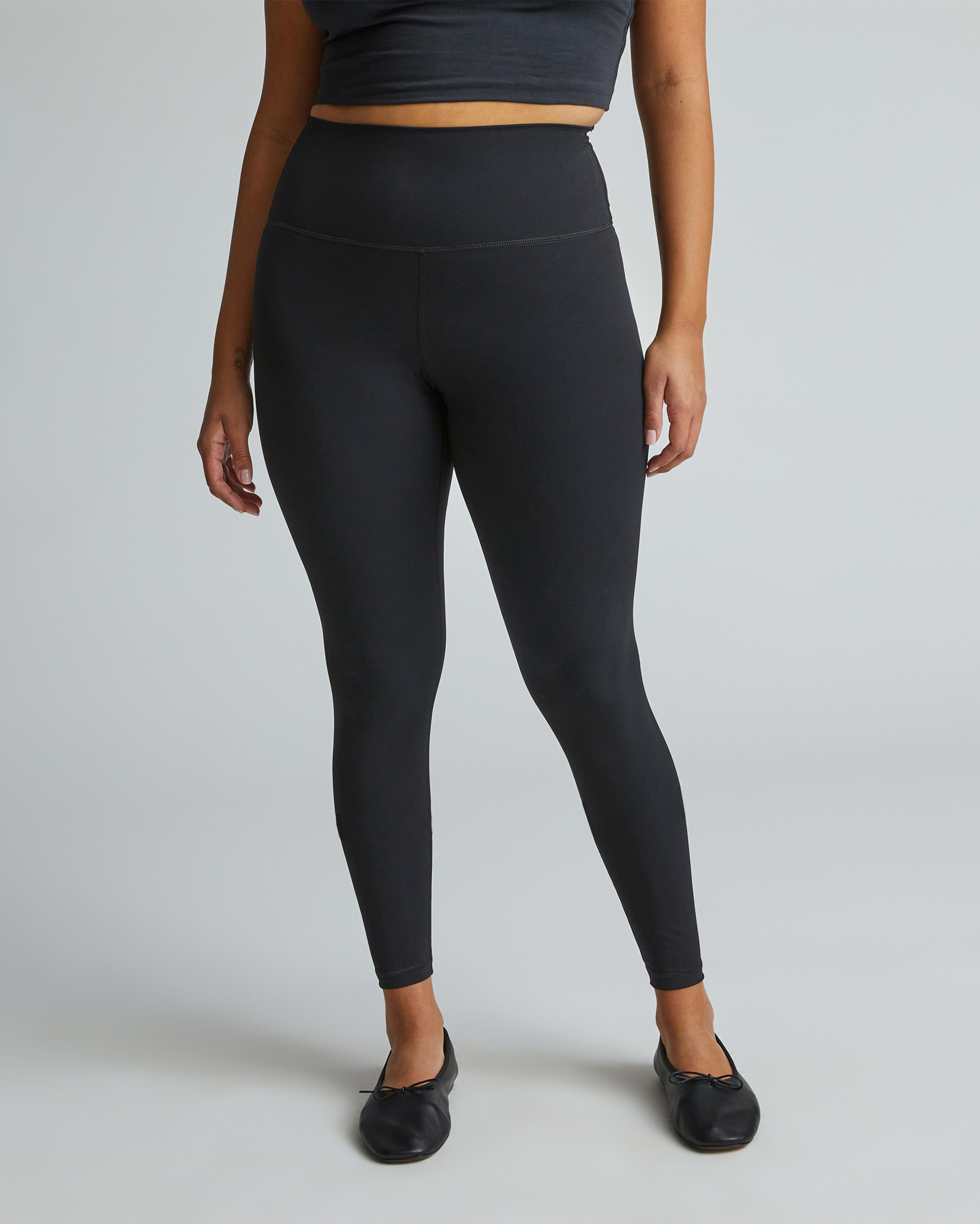 The legging ankle top