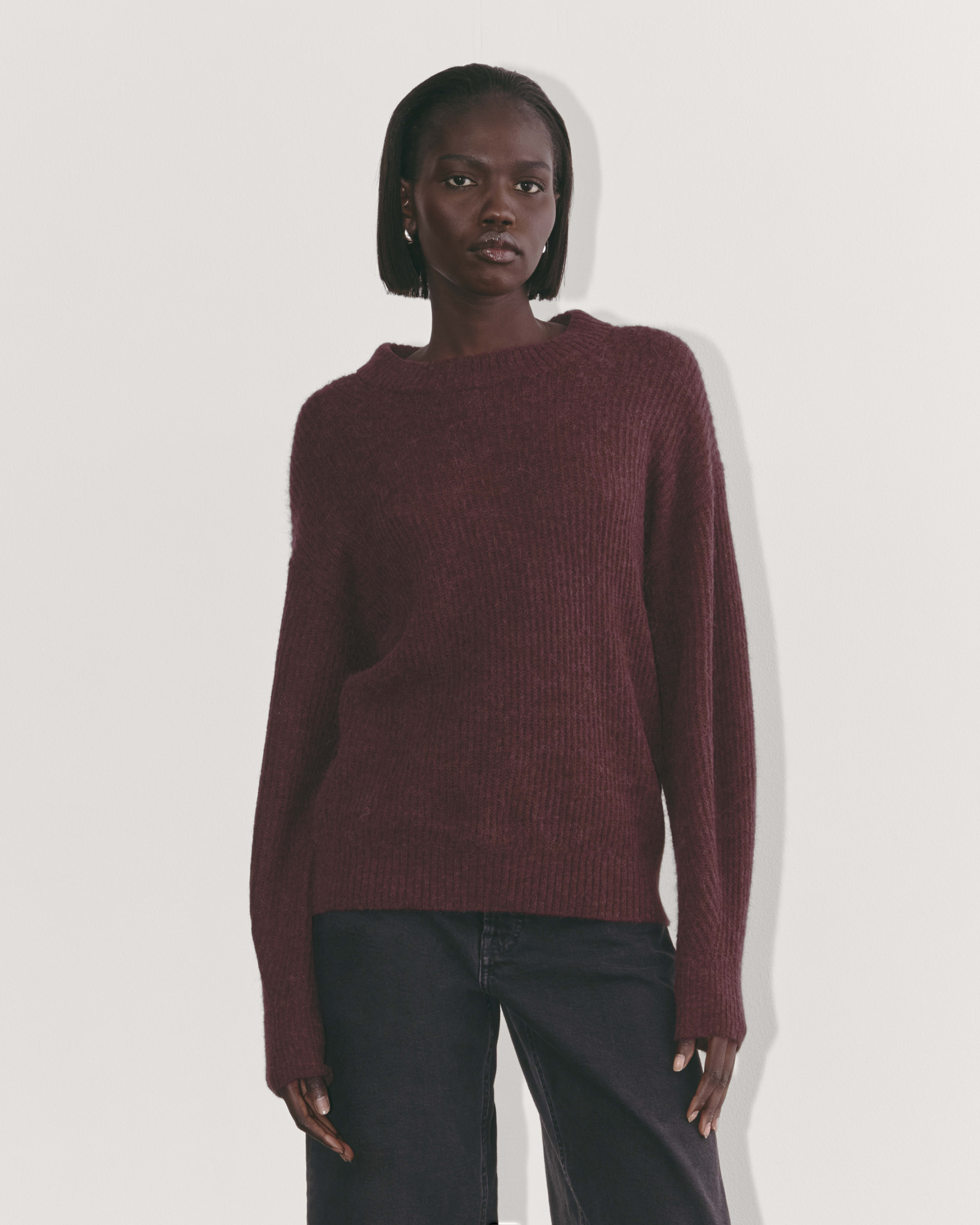 The Cocoon Crew in Alpaca Burgundy – Everlane