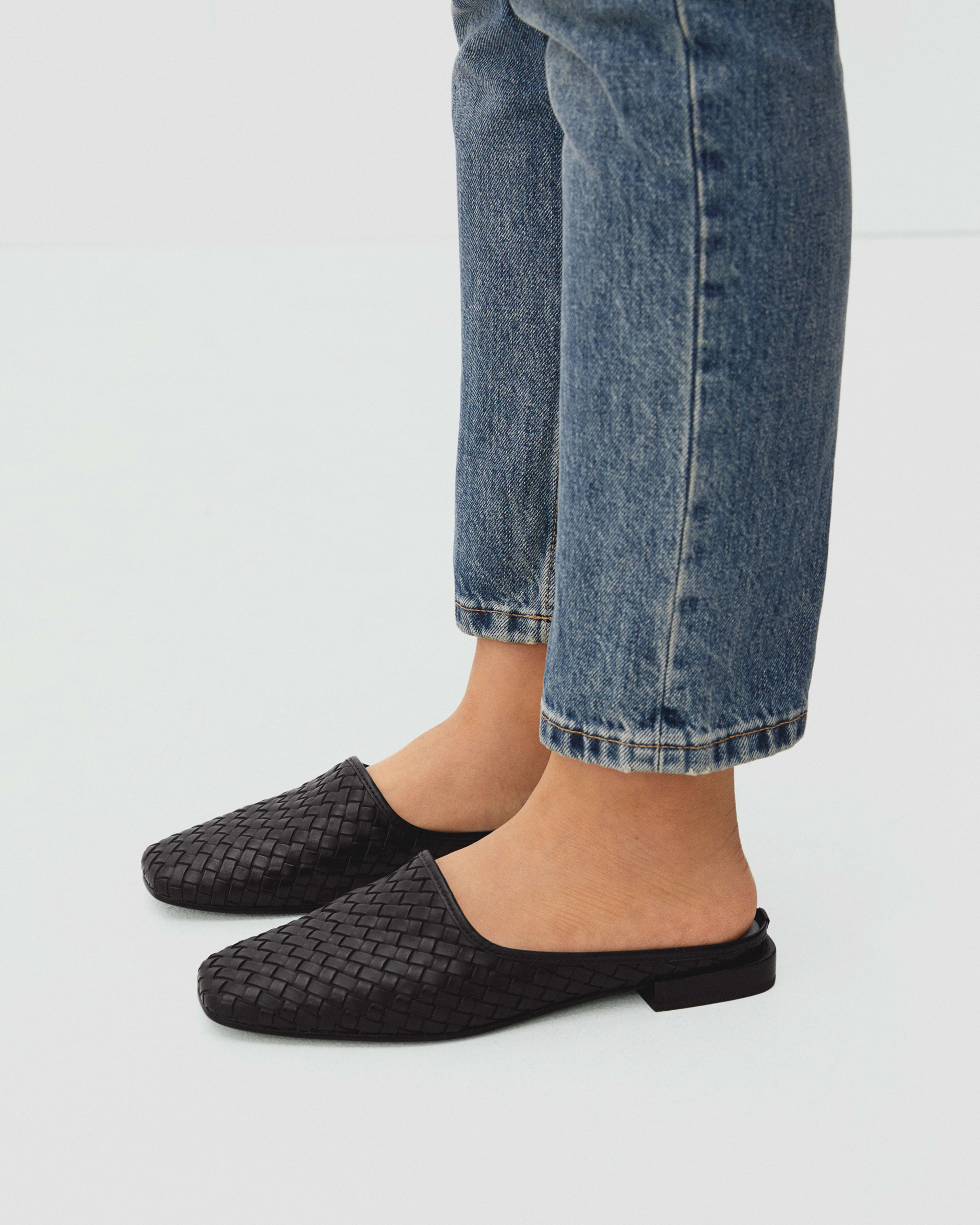 The Woven Leather Mule Black Woven – Everlane