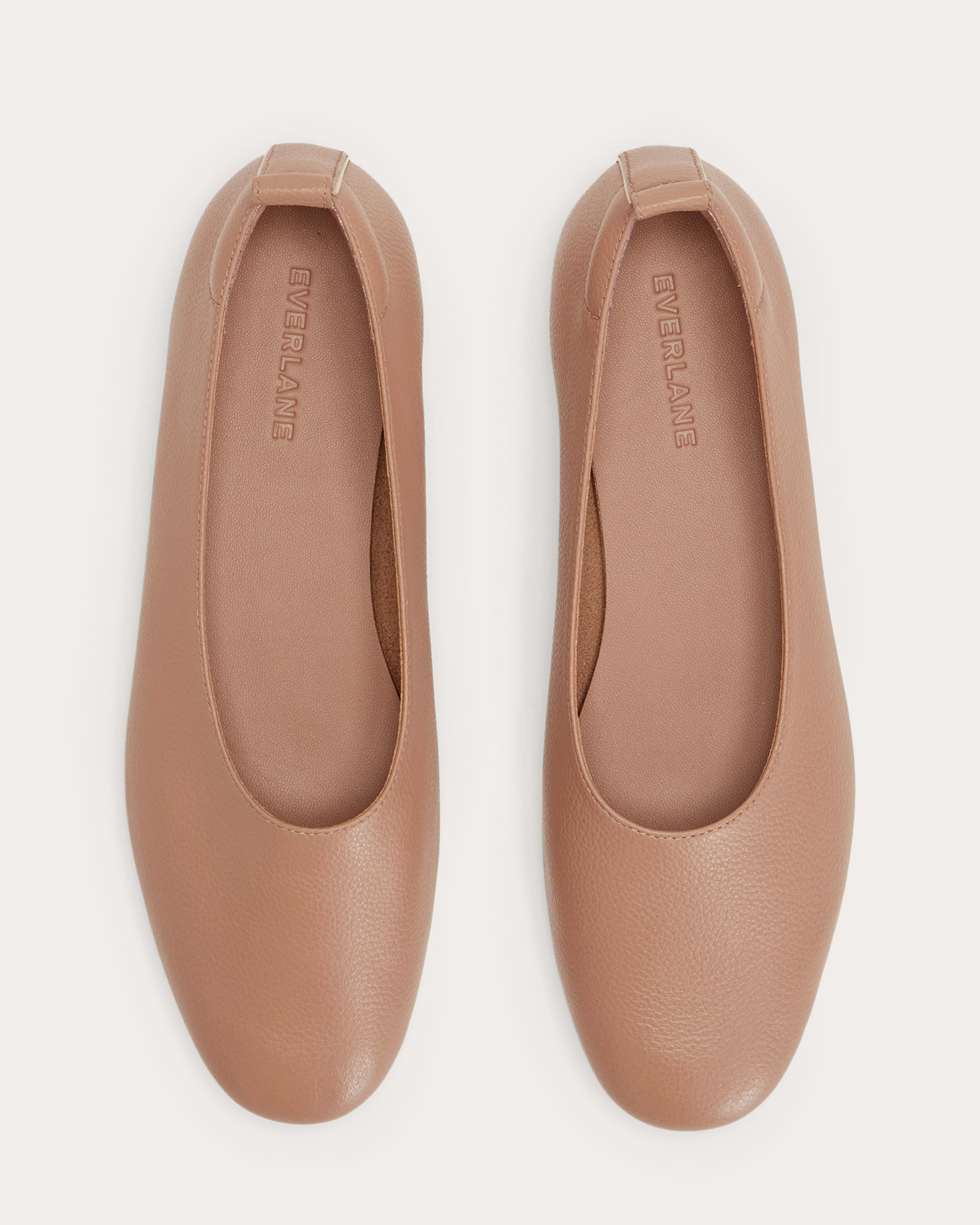 Everlane day glove tan top