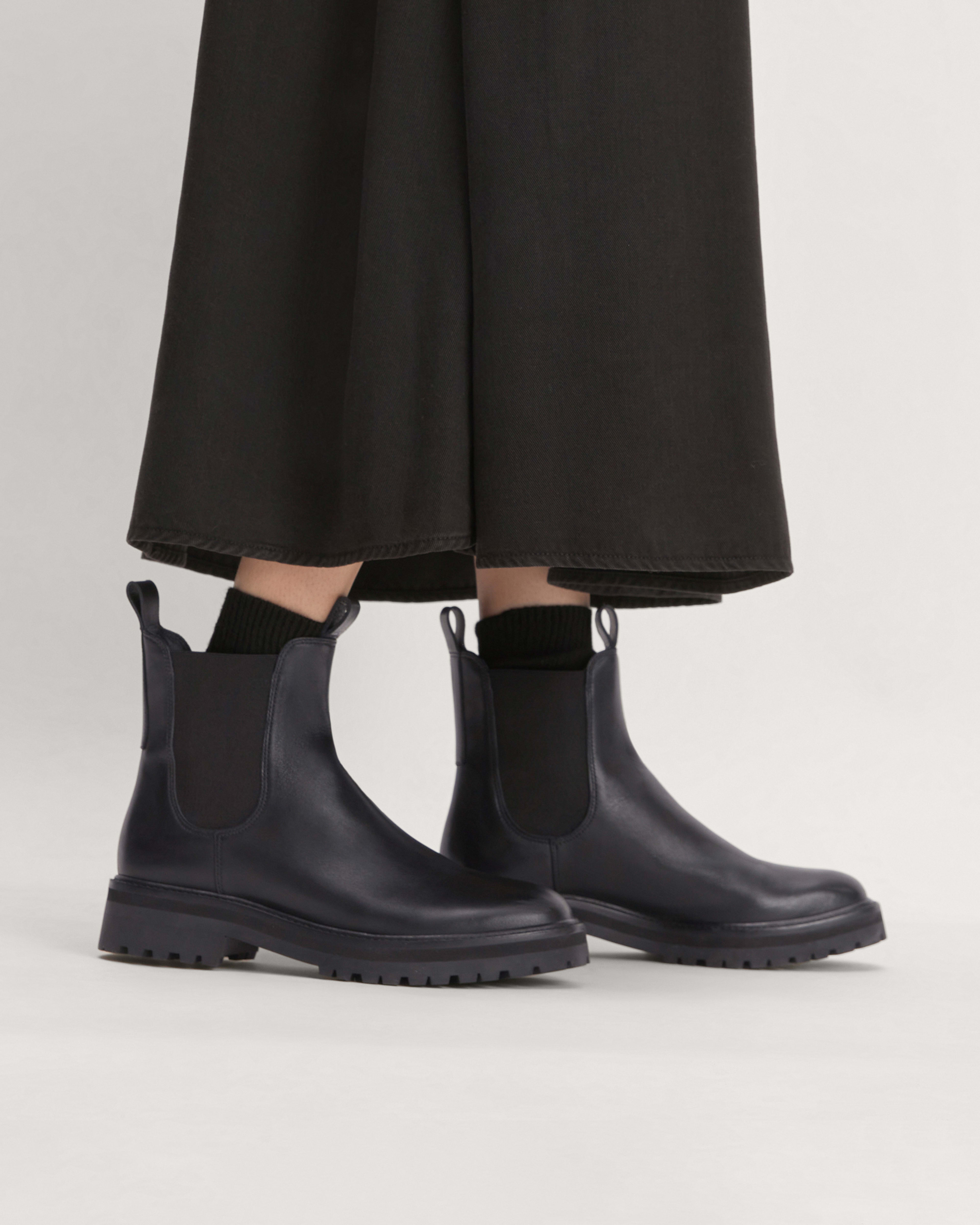 lug leather chelsea boots